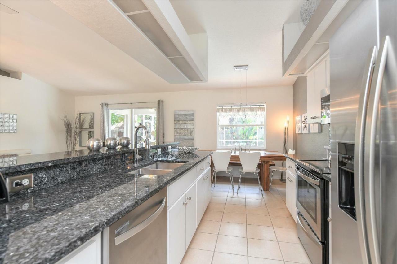 Contemporary Pool Villa I - Pool & Jacuzzi - Nearby Beach Venice Luaran gambar